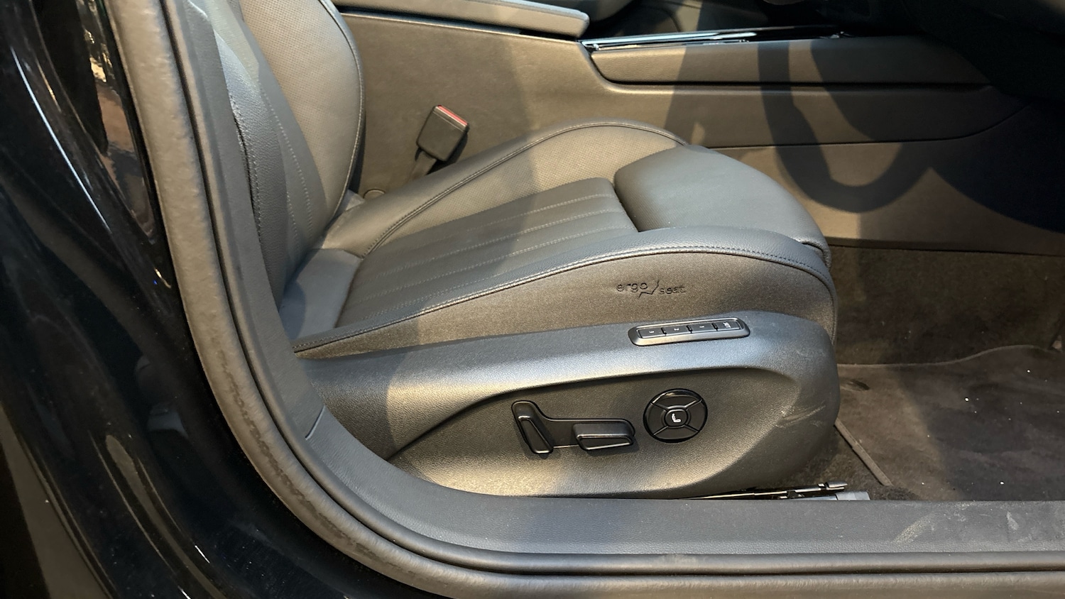 Used Skoda Superb 2025 for sale - 76437018: Photo 55