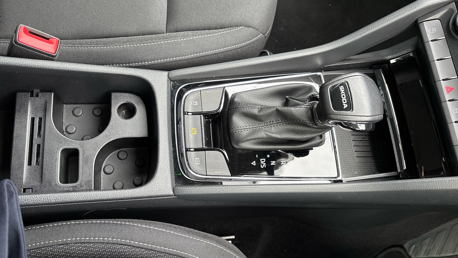 Used Skoda Karoq 2024 for sale - 76577051: Photo 14