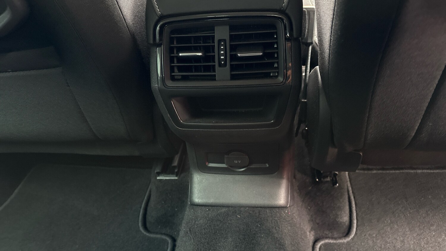 Used Skoda Karoq 2024 for sale - 76577051: Photo 38