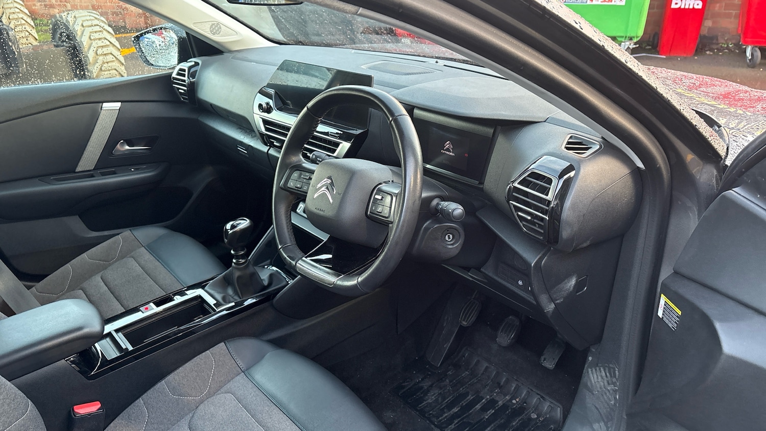 Used Citroen C4 2023 for sale - 76957329: Photo 11