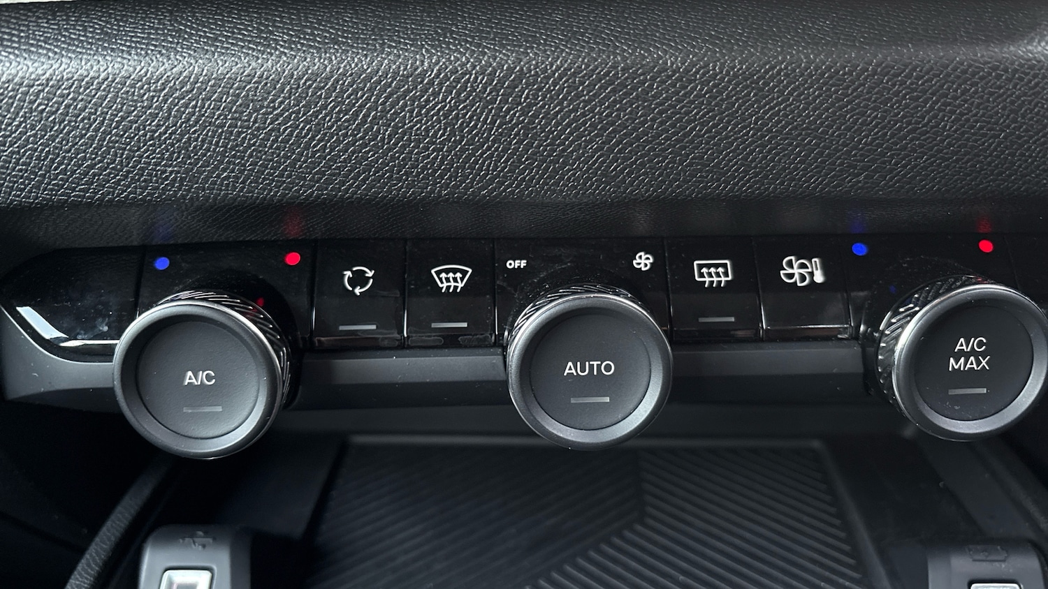 Used Citroen C4 2023 for sale - 76957329: Photo 27