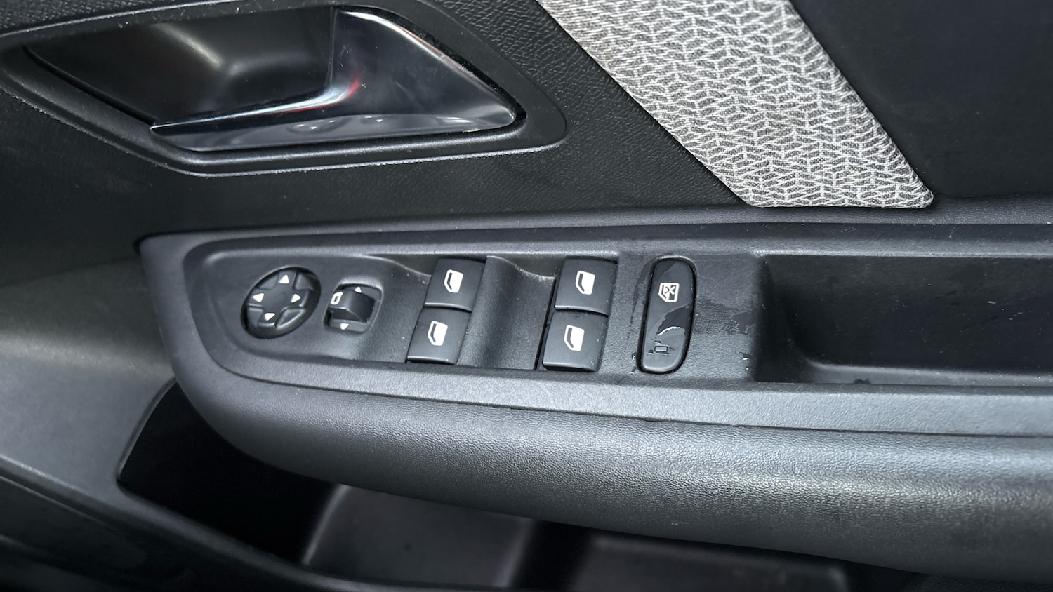 Used Citroen C4 2023 for sale - 76957329: Photo 31