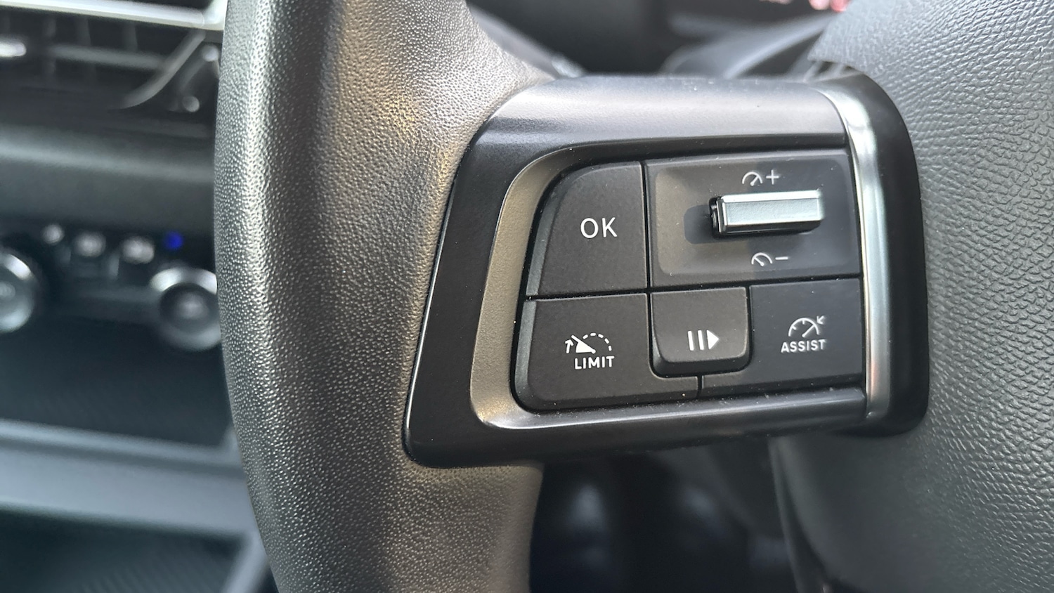 Used Citroen C4 2023 for sale - 76957329: Photo 34