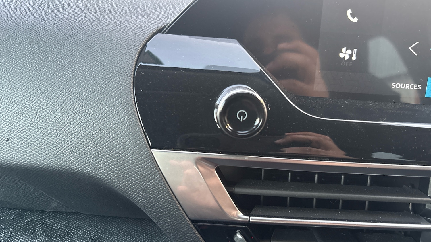 Used Citroen C4 2023 for sale - 76957329: Photo 38