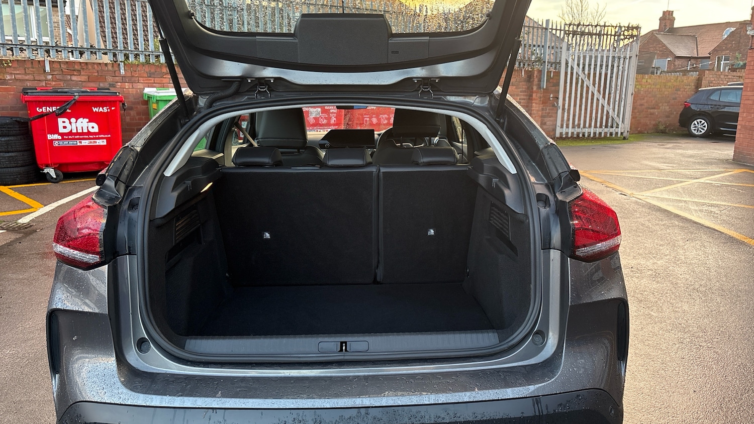 Used Citroen C4 2023 for sale - 76957329: Photo 4