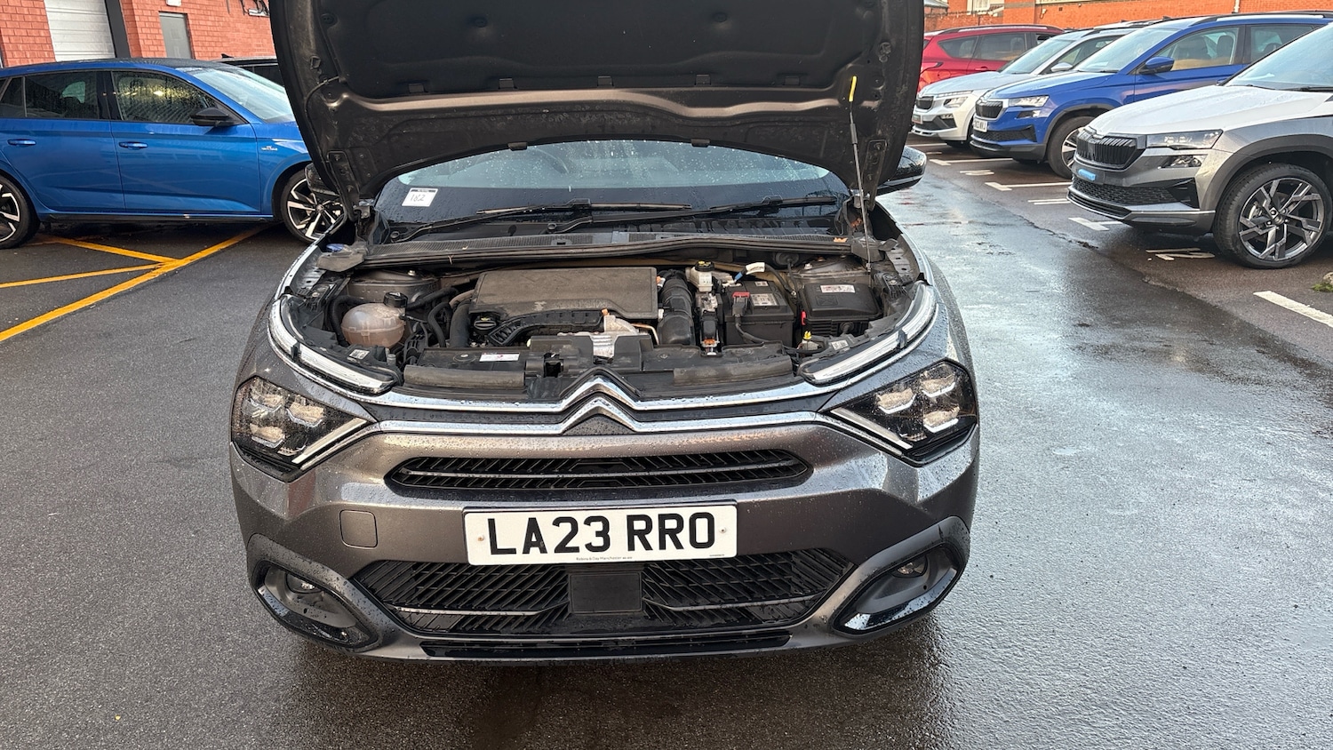 Used Citroen C4 2023 for sale - 76957329: Photo 8