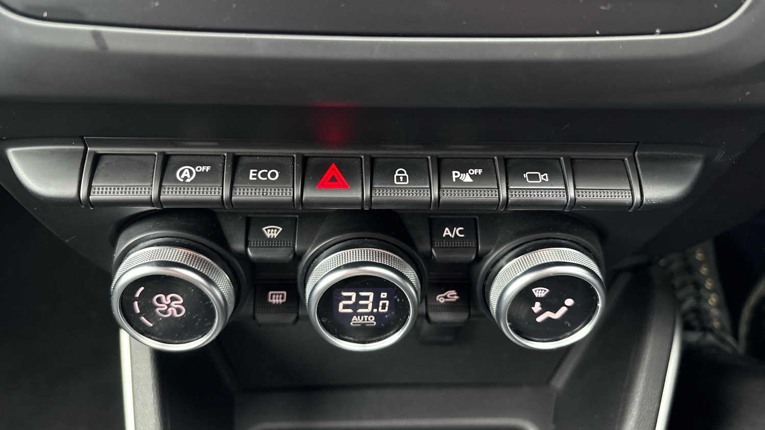 Used Dacia Duster 2018 for sale - 77245435: Photo 40