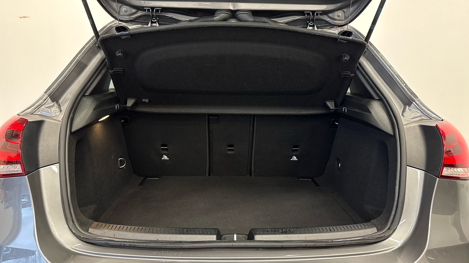 Used Mercedes-Benz A-Class 2022 for sale - 77691469: Photo 4