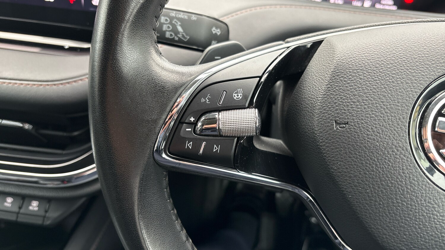 Used Skoda Enyaq 2021 for sale - 77893205: Photo 17