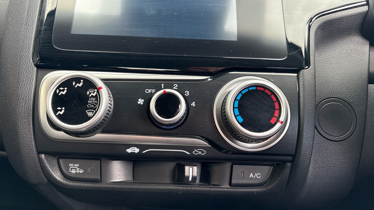 Used Honda Jazz 2018 for sale - 78067352: Photo 13