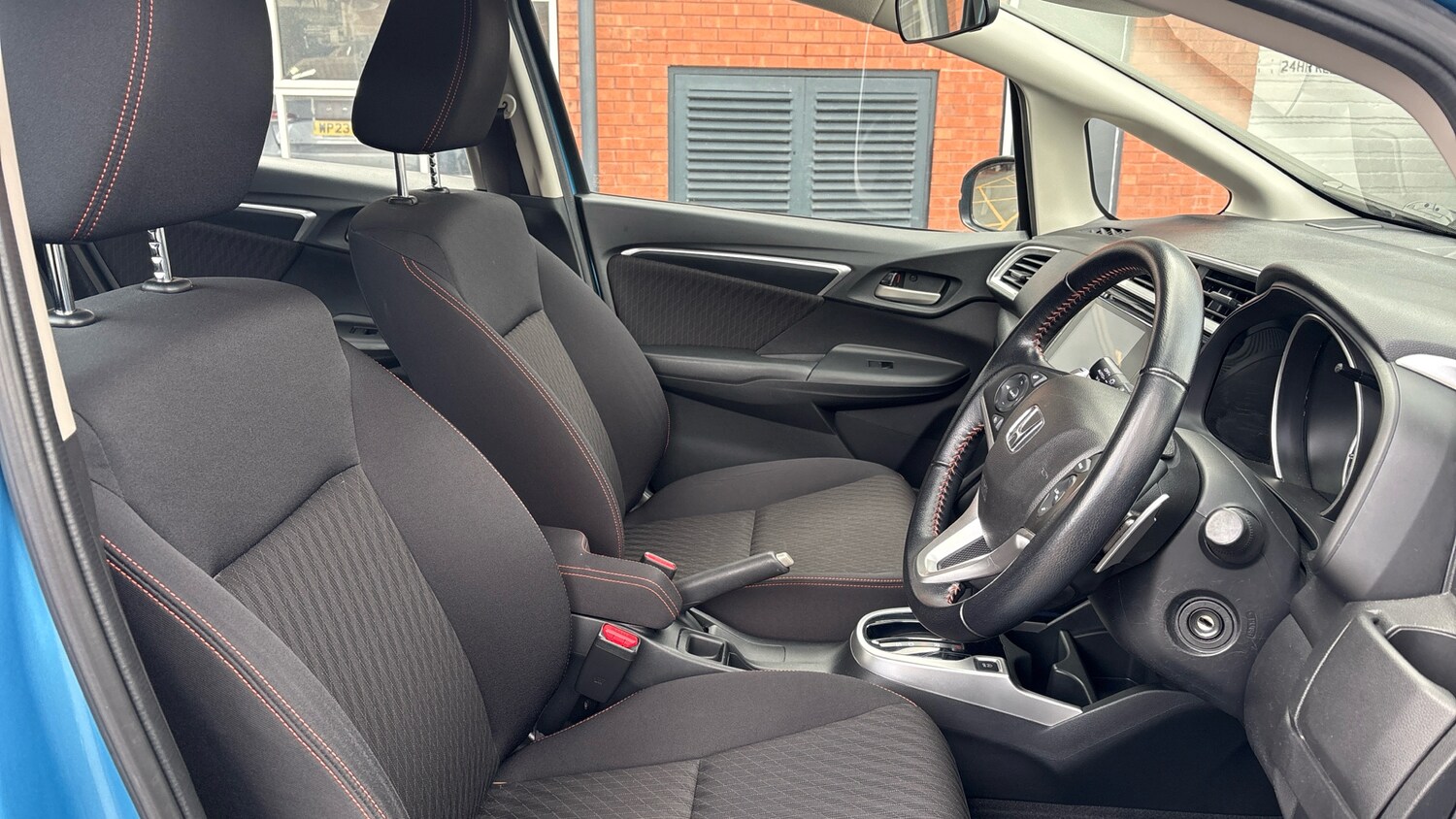 Used Honda Jazz 2018 for sale - 78067352: Photo 15