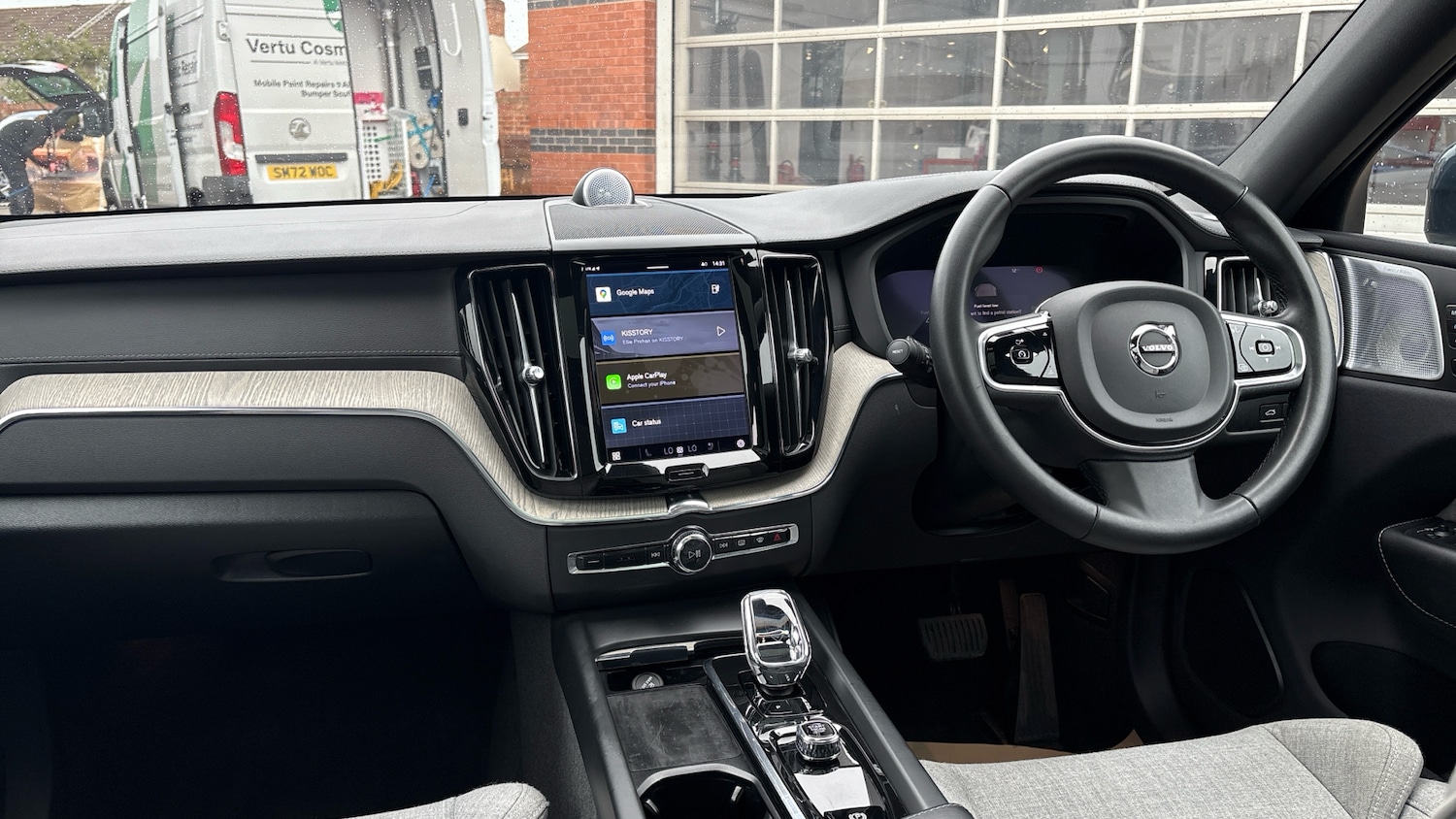 Used Volvo XC60 2023 for sale - 76422216: Photo 10