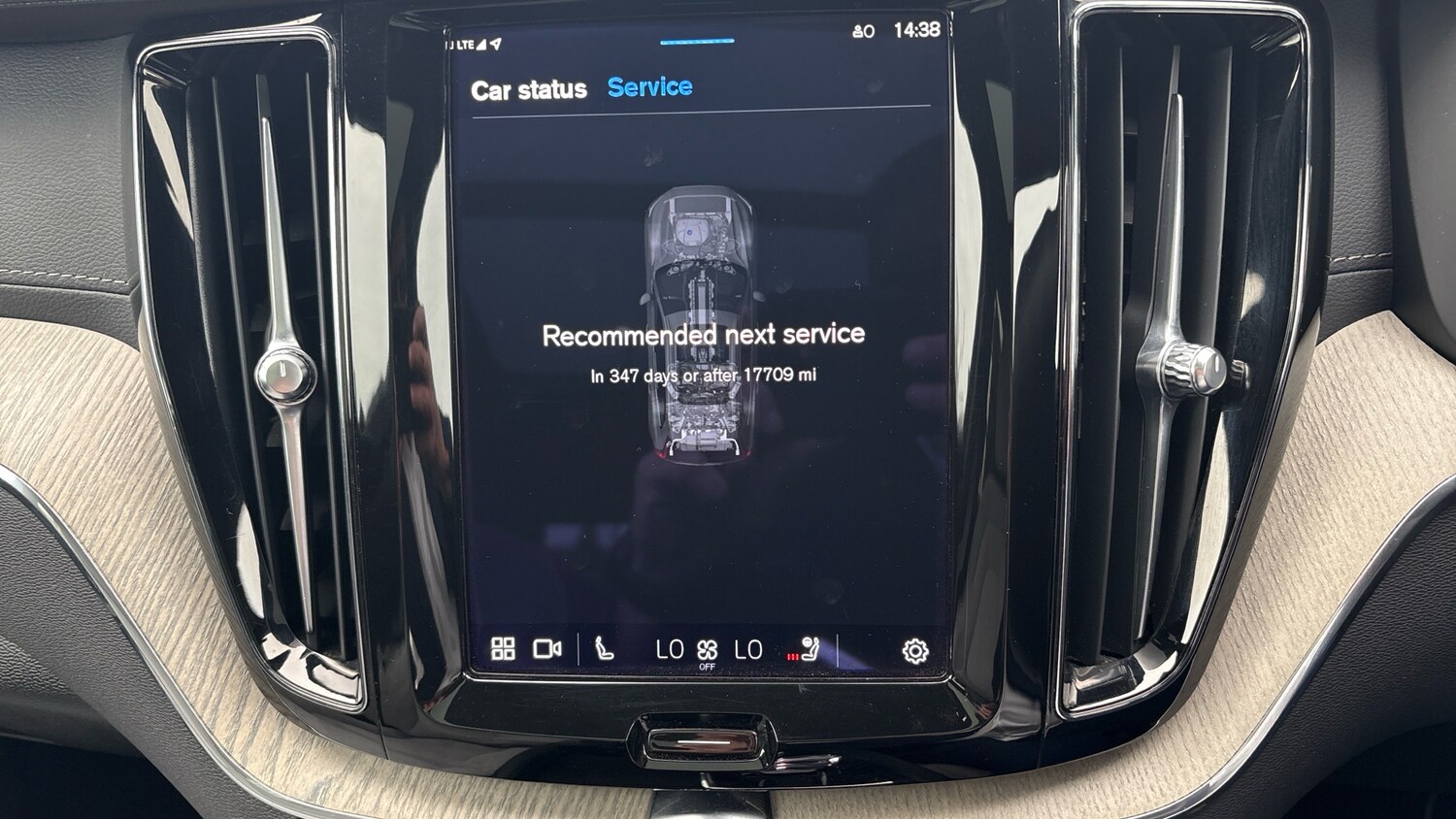 Used Volvo XC60 2023 for sale - 76422216: Photo 35