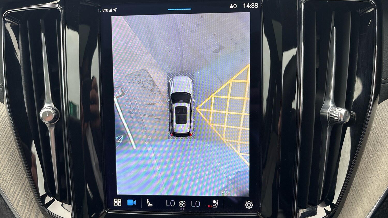 Used Volvo XC60 2023 for sale - 76422216: Photo 36