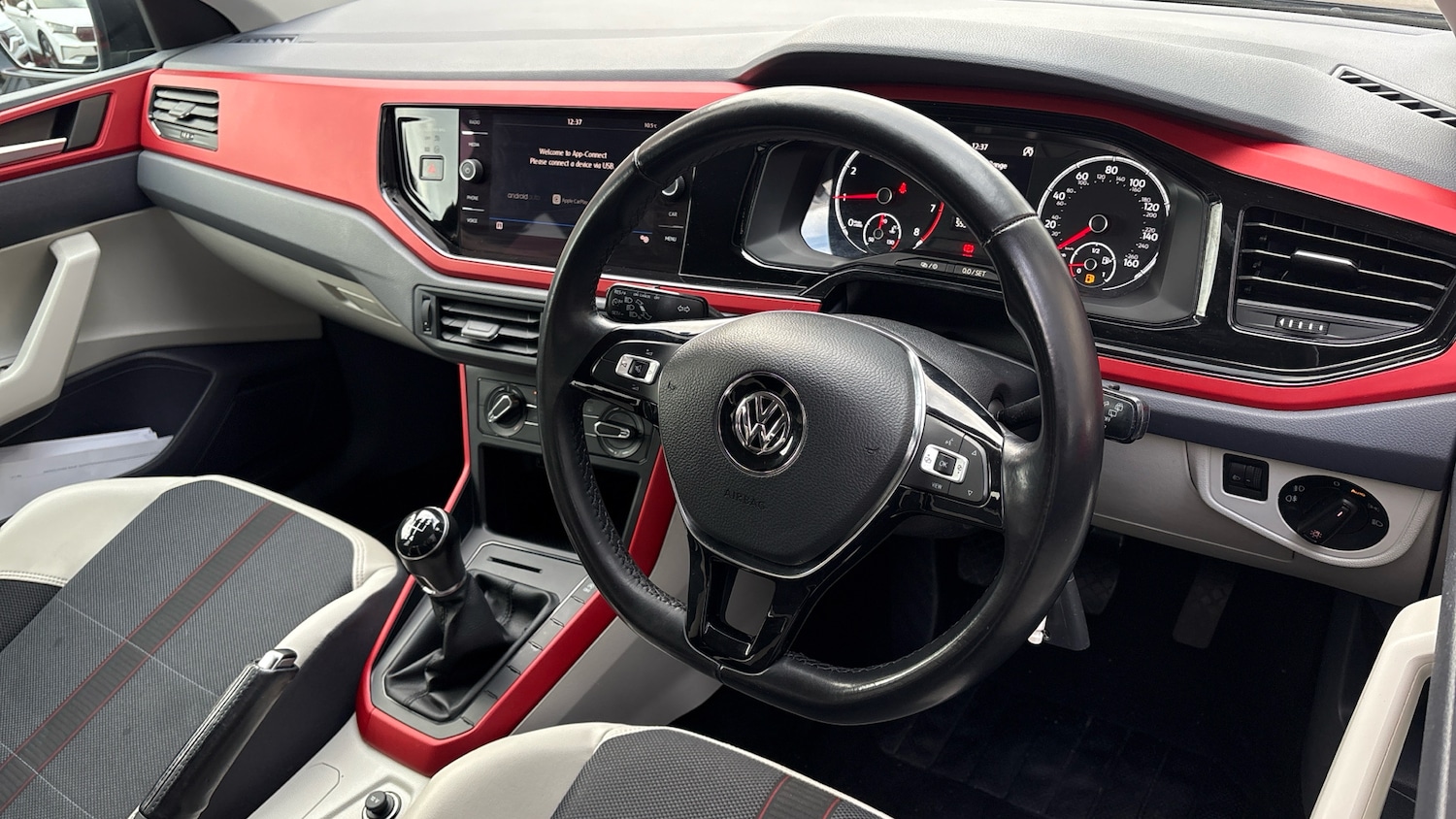 Used Volkswagen Polo 2018 for sale - 76980756: Photo 11