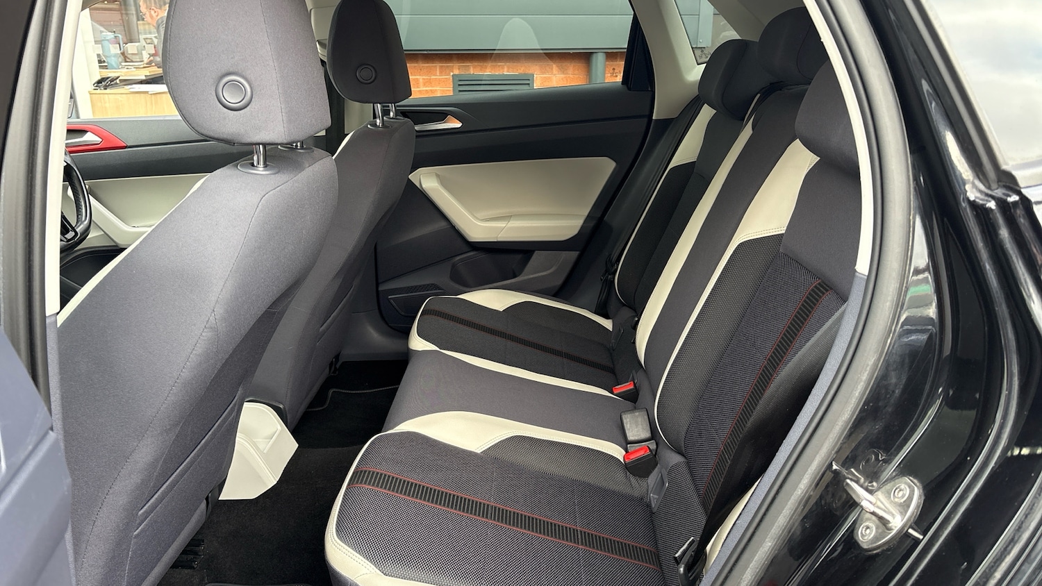 Used Volkswagen Polo 2018 for sale - 76980756: Photo 16