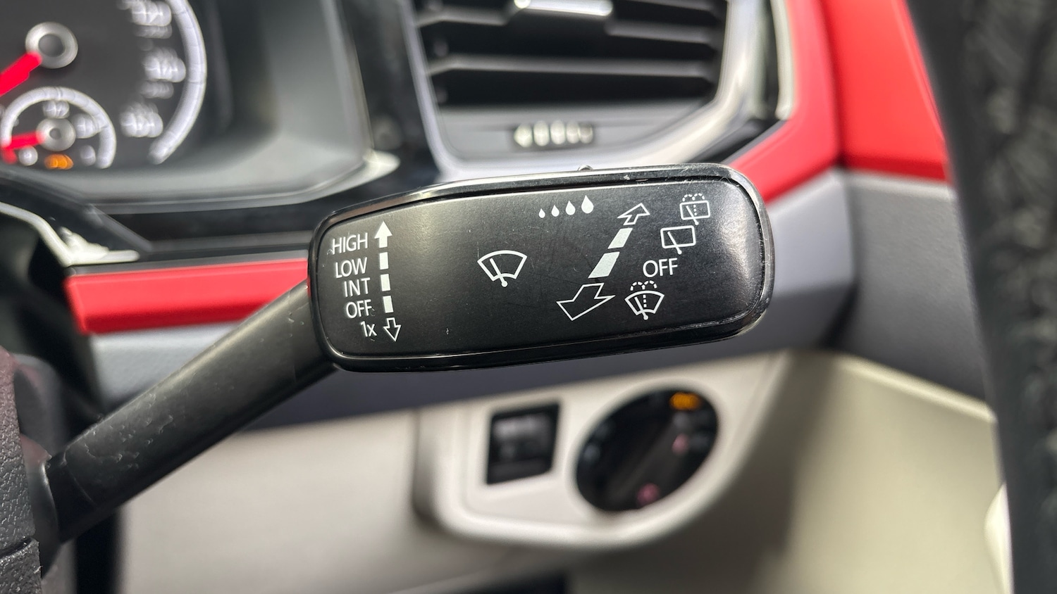 Used Volkswagen Polo 2018 for sale - 76980756: Photo 24