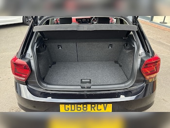 Used Volkswagen Polo 2018 for sale - 76980756: Photo