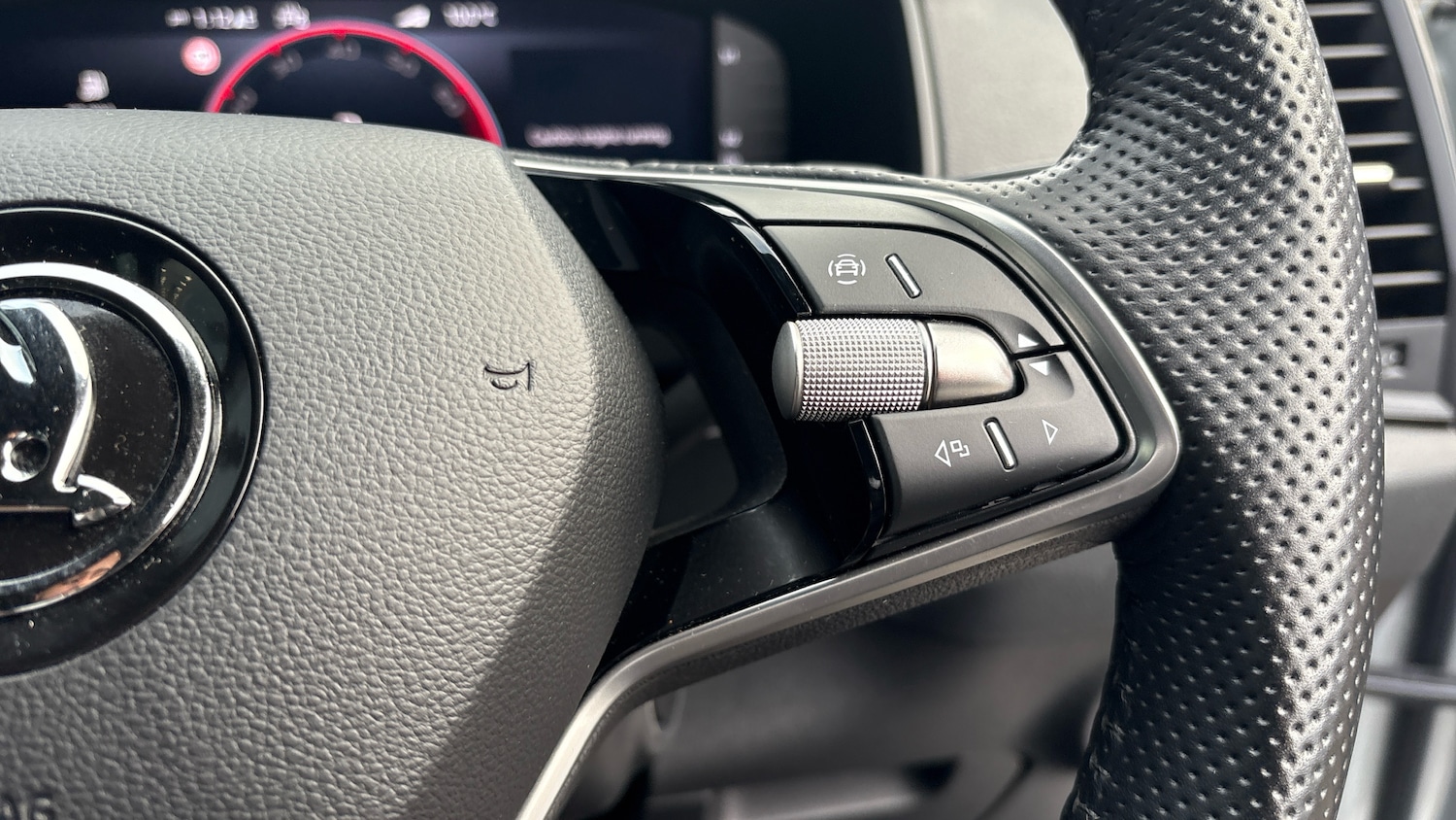 Used Skoda Karoq 2024 for sale - 76895225: Photo 18