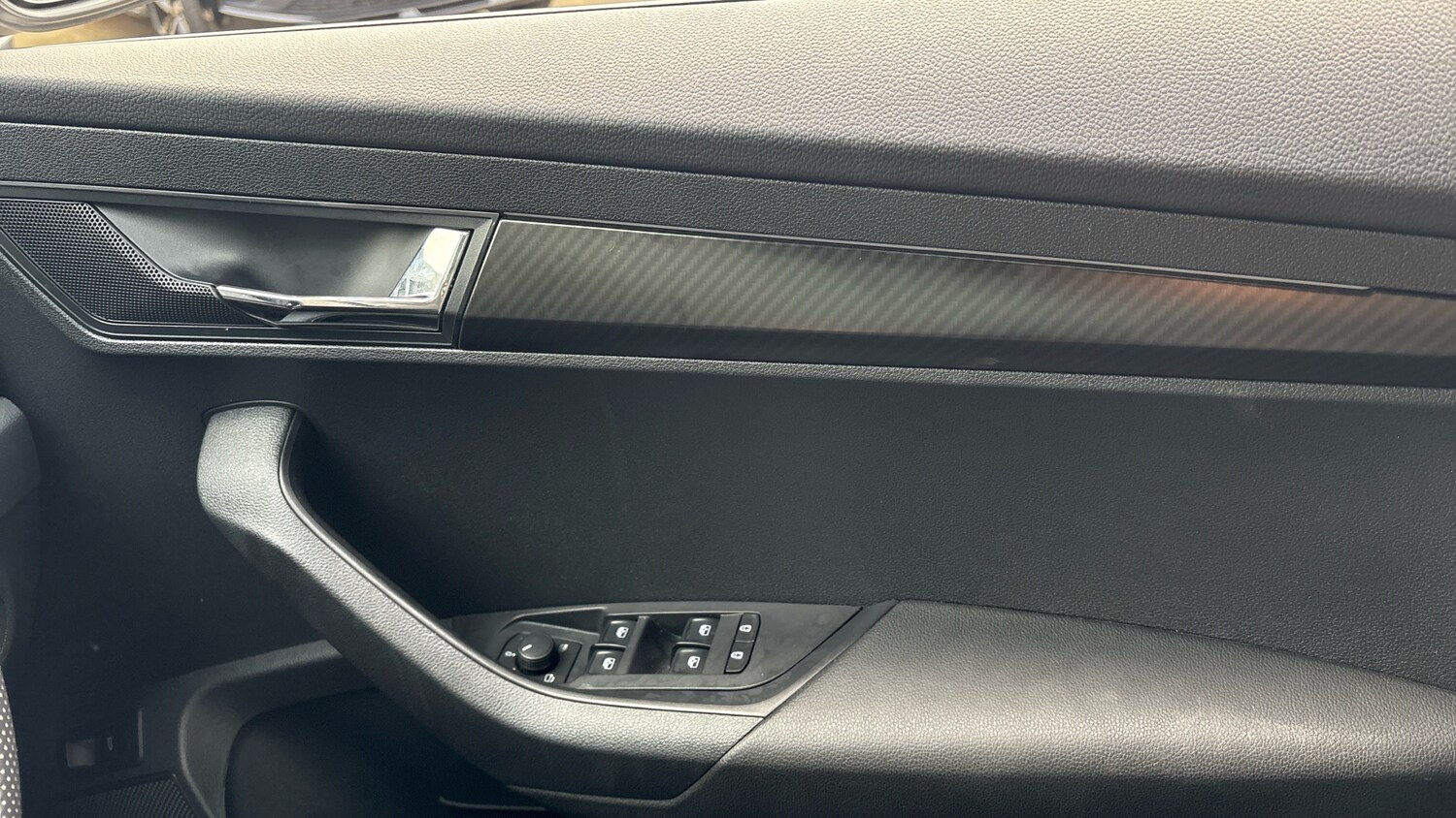 Used Skoda Karoq 2024 for sale - 76895225: Photo 19