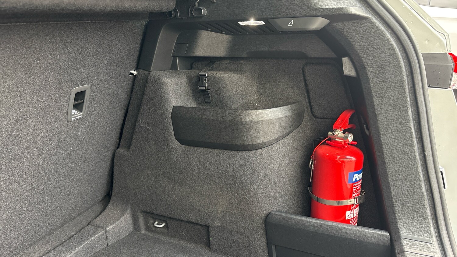 Used Skoda Karoq 2024 for sale - 76895225: Photo 23