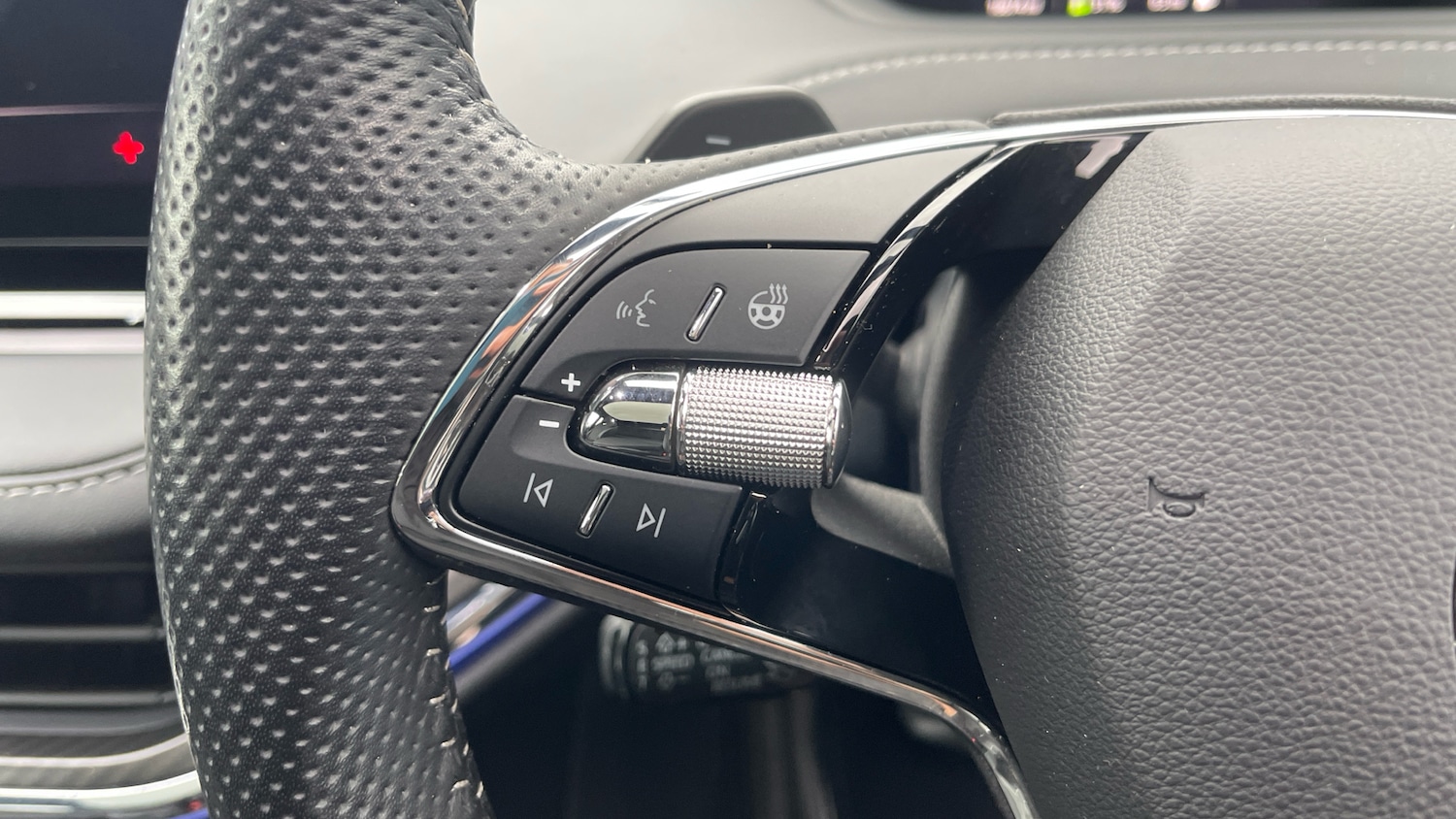 Used Skoda Enyaq 2023 for sale - 77844589: Photo 17