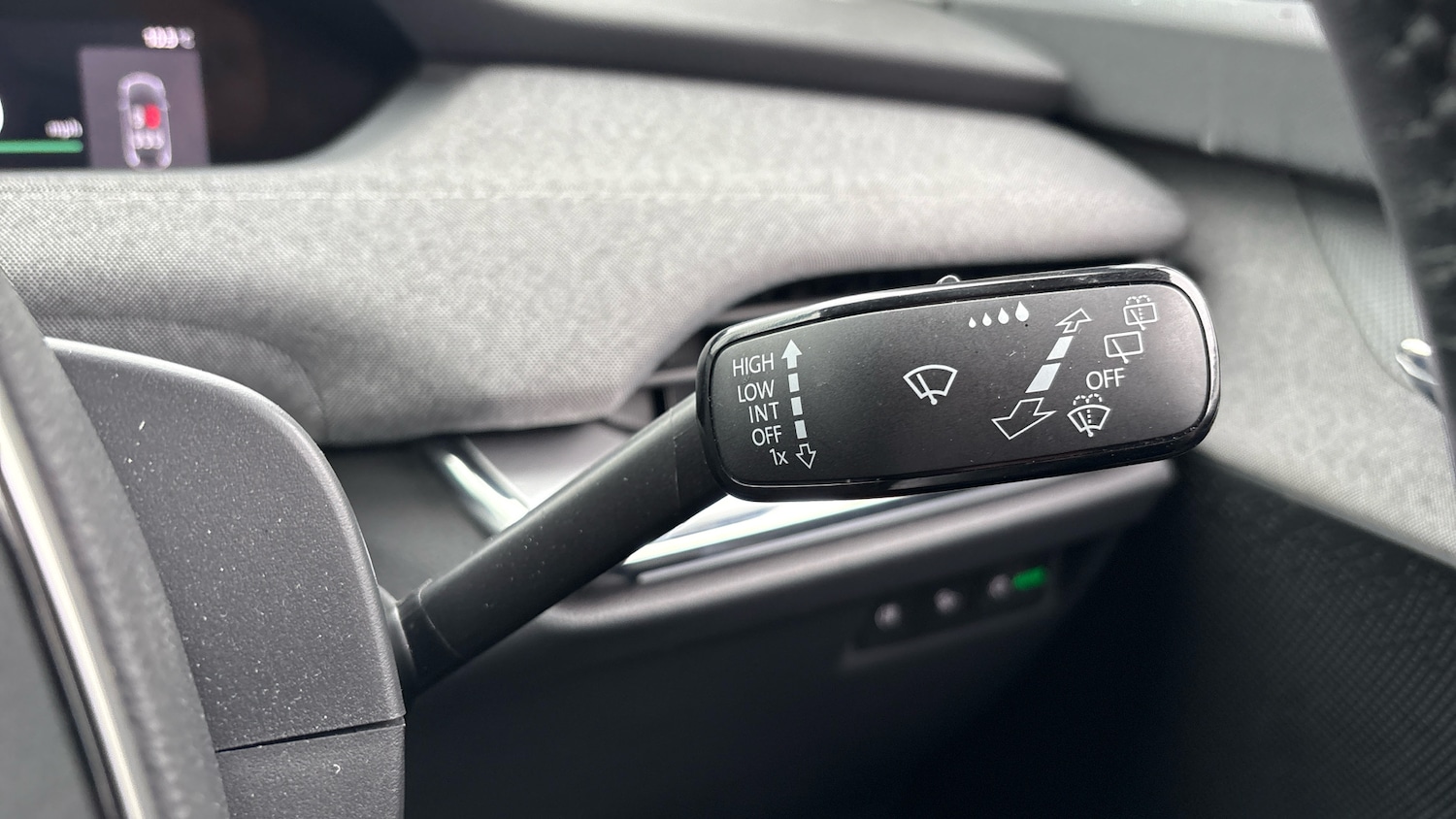 Used Skoda Enyaq 2024 for sale - 76625104: Photo 64