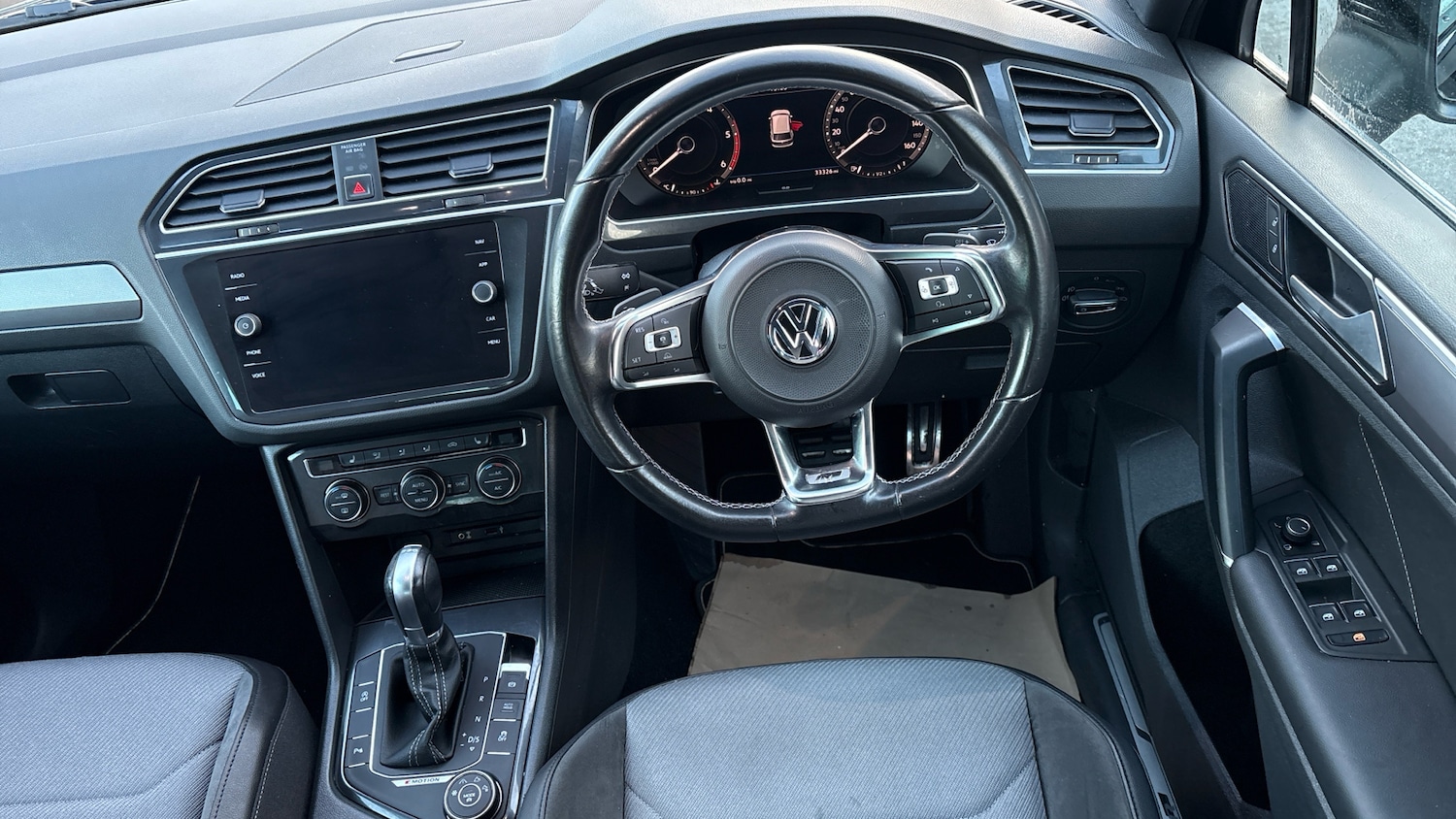Used Volkswagen Tiguan 2017 for sale - 77363900: Photo 10