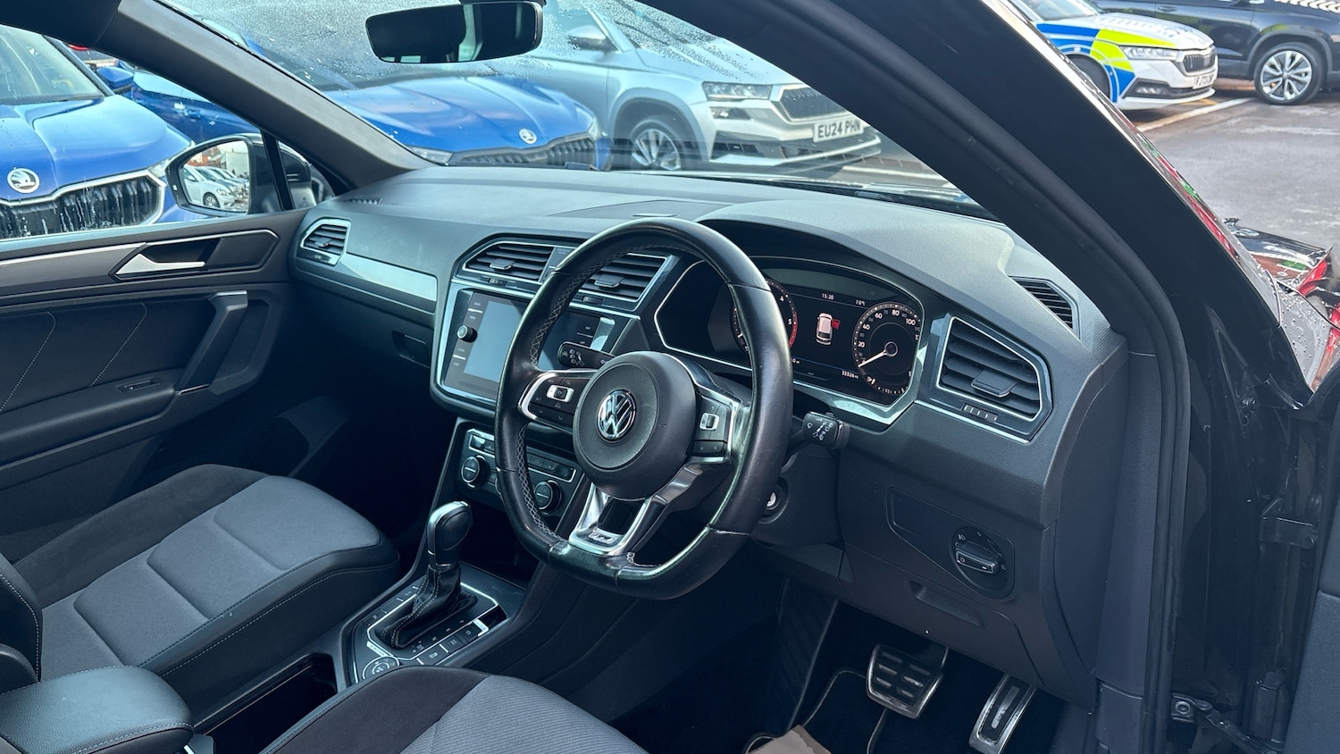 Used Volkswagen Tiguan 2017 for sale - 77363900: Photo 11