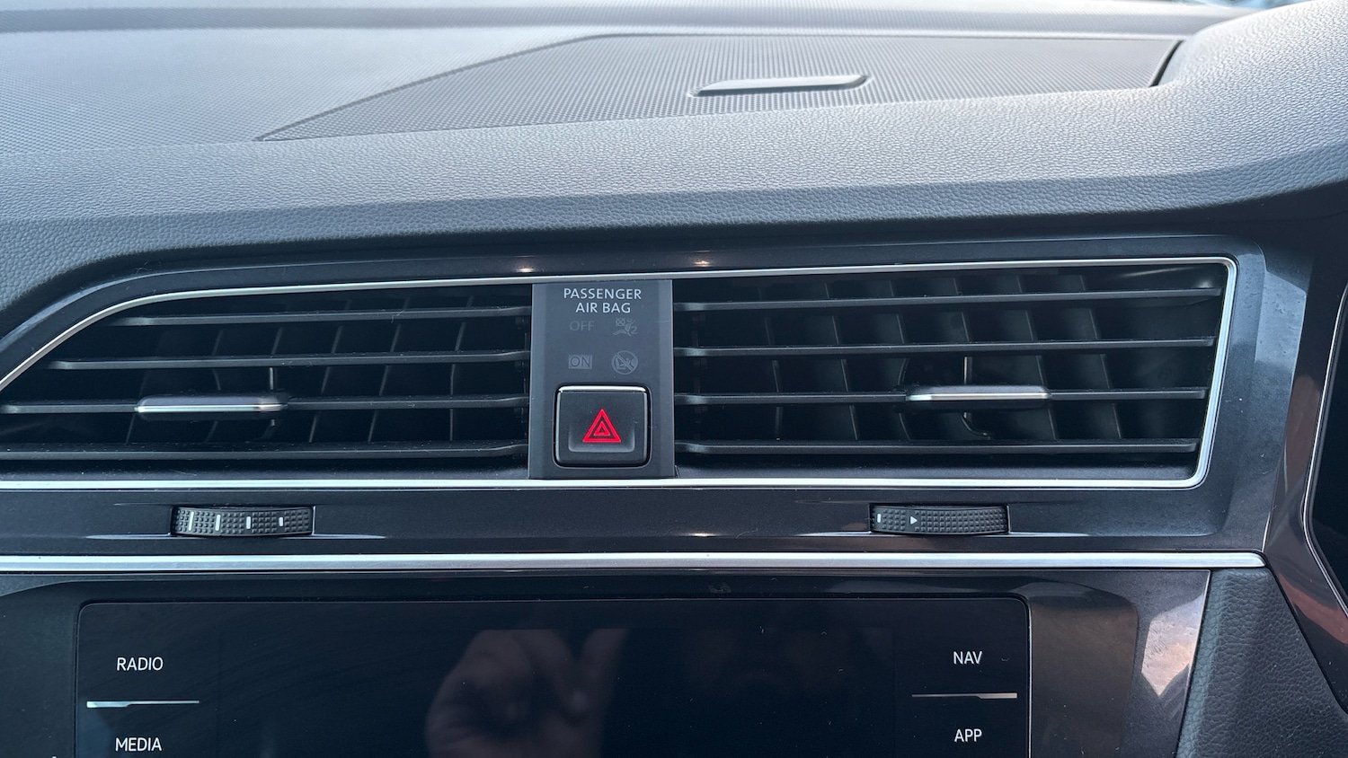 Used Volkswagen Tiguan 2017 for sale - 77363900: Photo 25