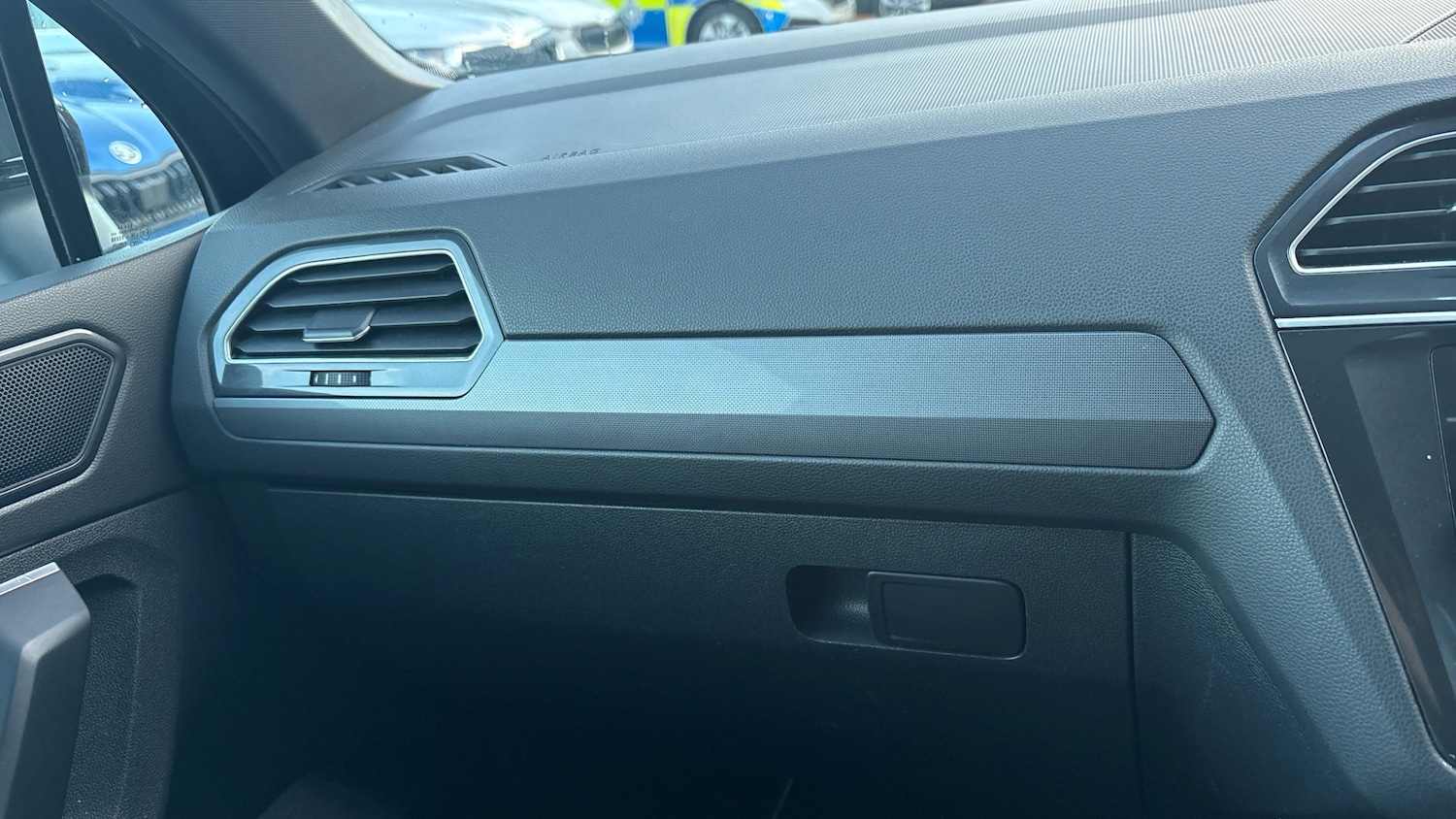 Used Volkswagen Tiguan 2017 for sale - 77363900: Photo 44