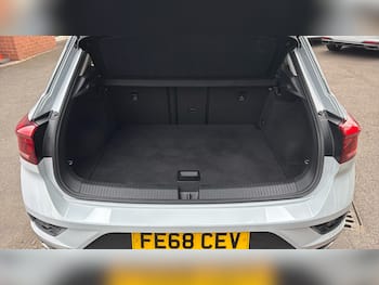 Used Volkswagen T-Roc 2018 for sale - 79641130: Photo