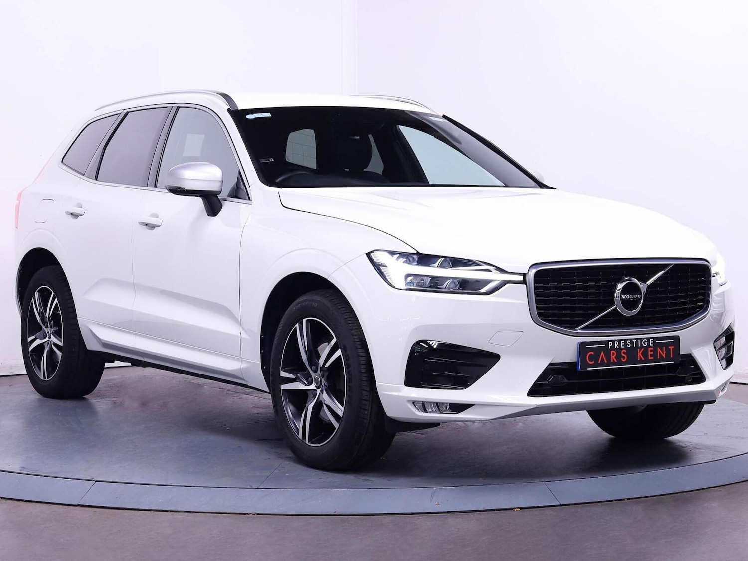 Used Volvo XC60 2019 for sale - 76109205: Photo 1