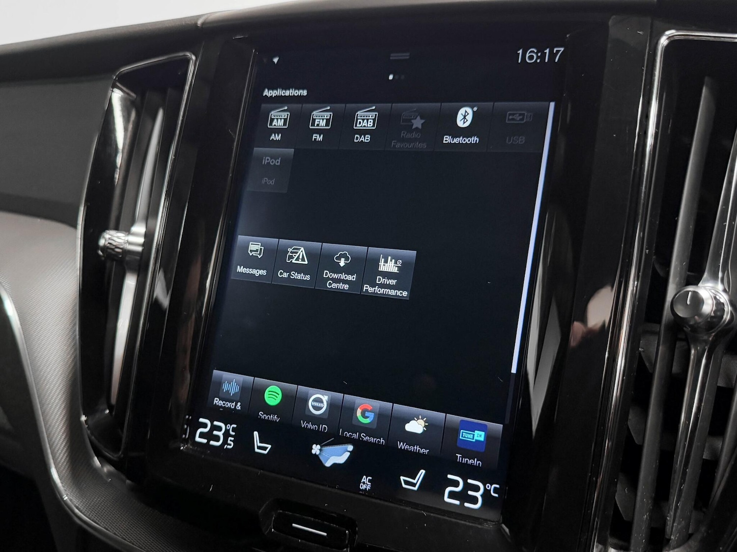 Used Volvo XC60 2019 for sale - 76109205: Photo 44