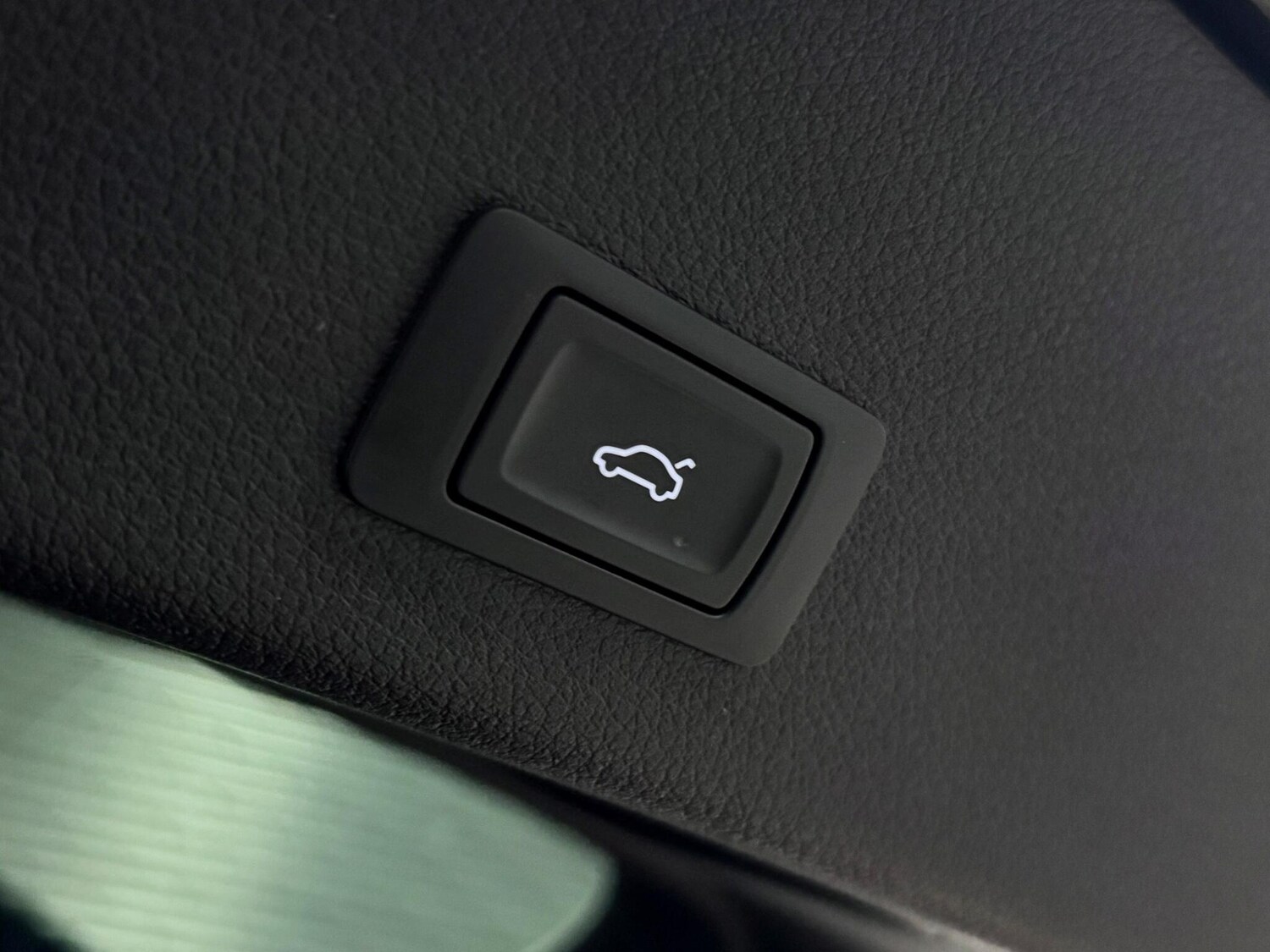 Used Audi e-tron 2023 for sale - 77496604: Photo 13