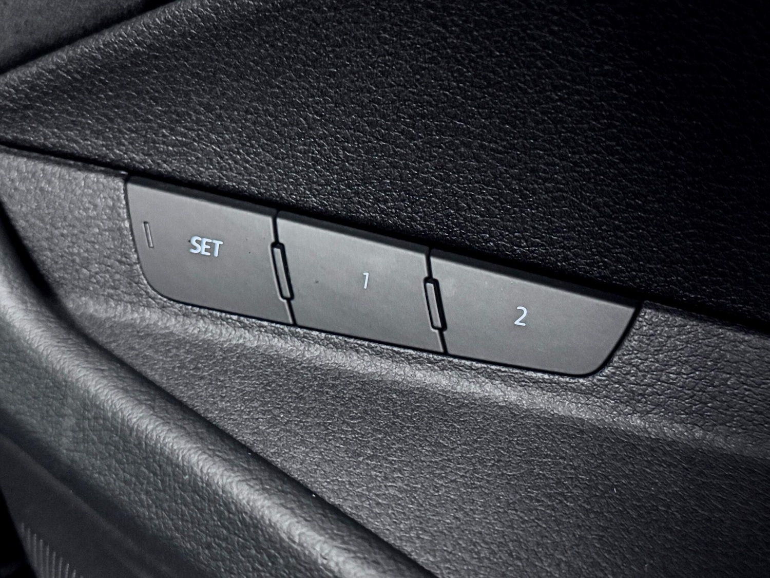 Used Audi e-tron 2023 for sale - 77496604: Photo 17