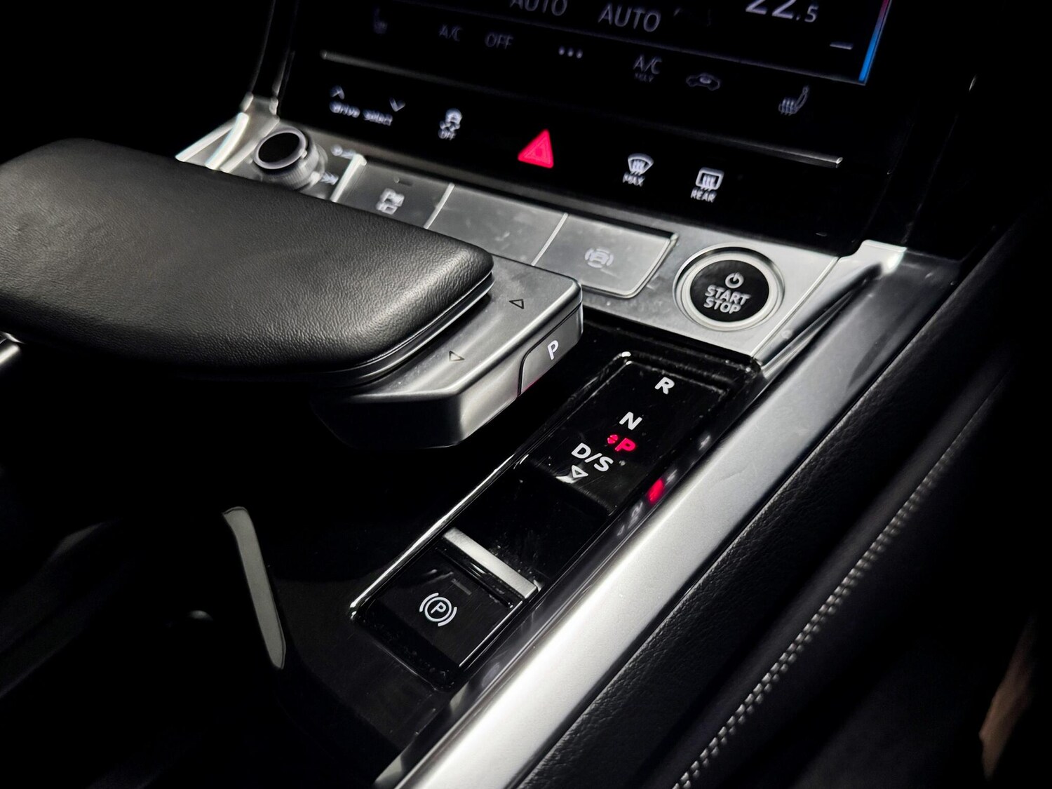 Used Audi e-tron 2023 for sale - 77496604: Photo 31