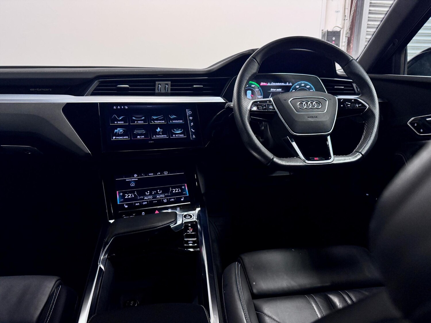 Used Audi e-tron 2023 for sale - 77496604: Photo 33