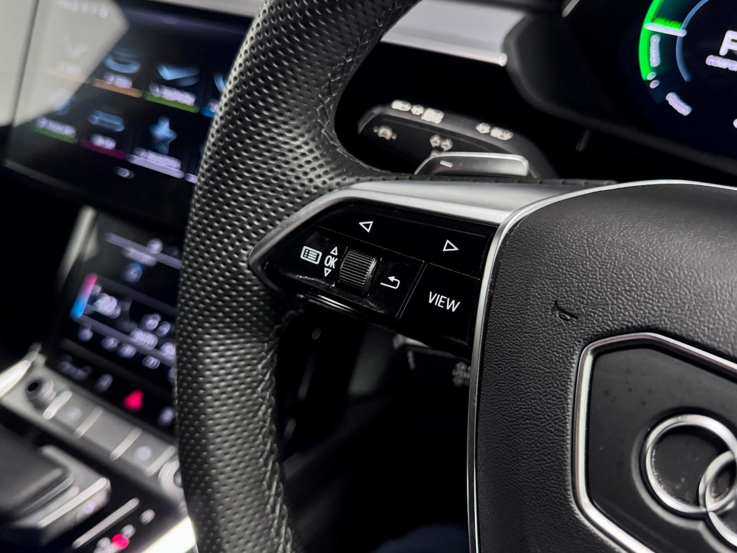 Used Audi e-tron 2023 for sale - 77496604: Photo 36