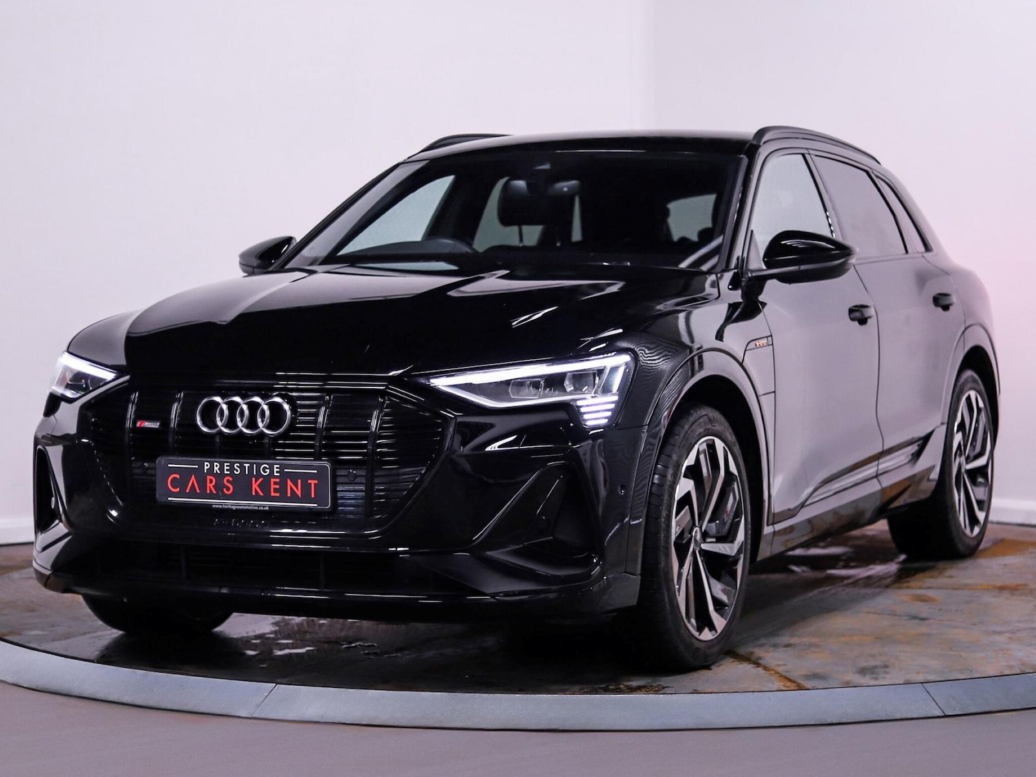 Used Audi e-tron 2023 for sale - 77496604: Photo 6