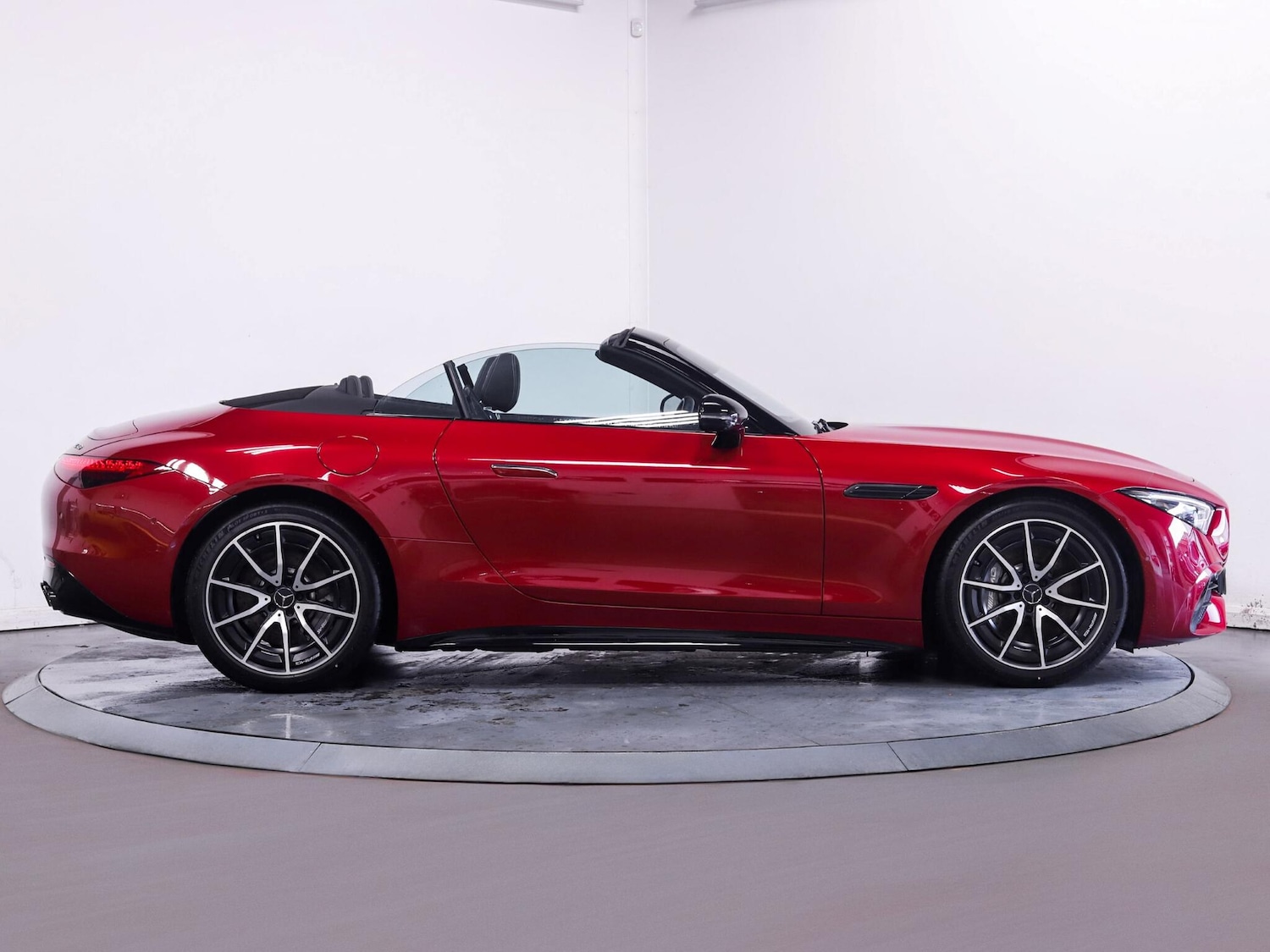 Used Mercedes-Benz SL 2023 for sale - 76849901: Photo 16