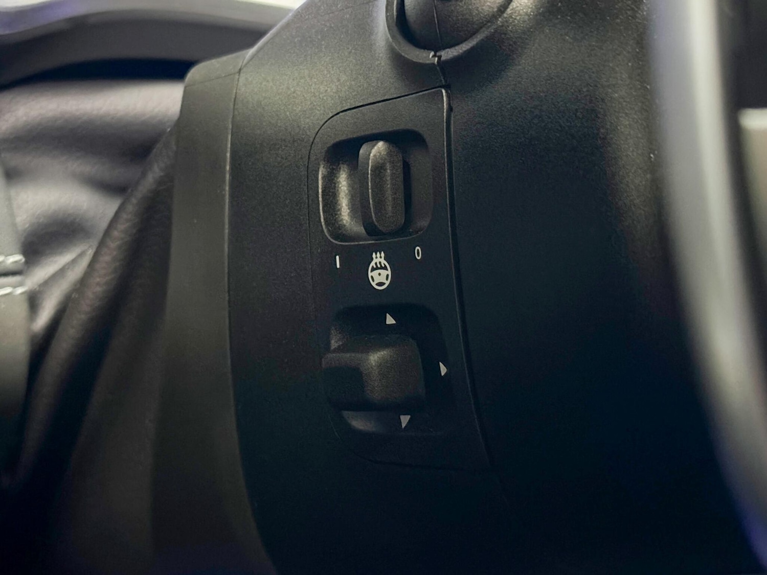 Used Mercedes-Benz SL 2023 for sale - 76849901: Photo 46