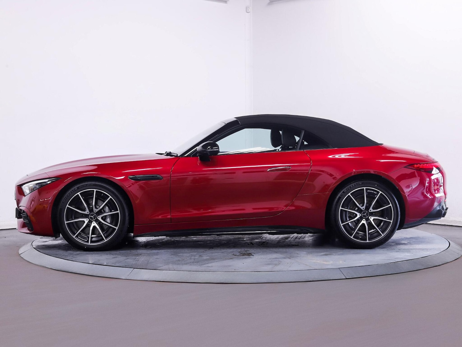 Used Mercedes-Benz SL 2023 for sale - 76849901: Photo 8