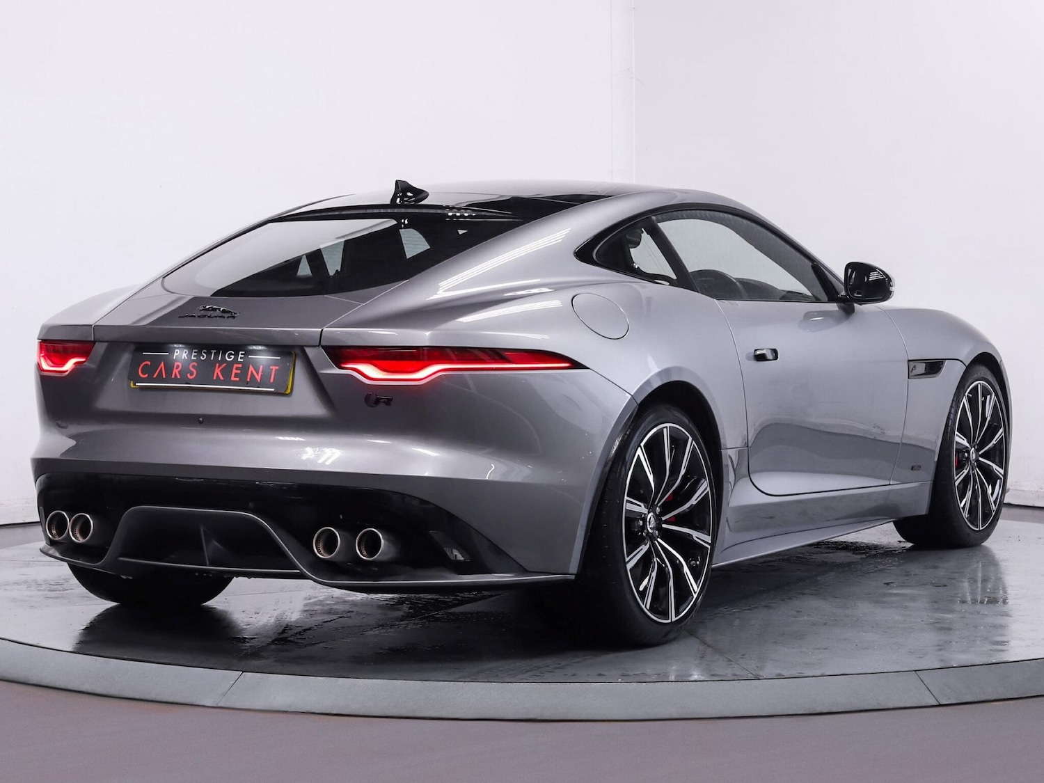 Used Jaguar F-Type 2023 for sale - 76644787: Photo 11