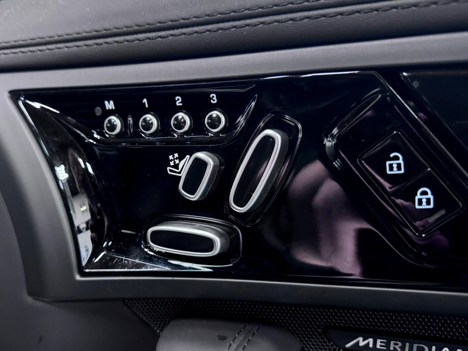 Used Jaguar F-Type 2023 for sale - 76644787: Photo 18