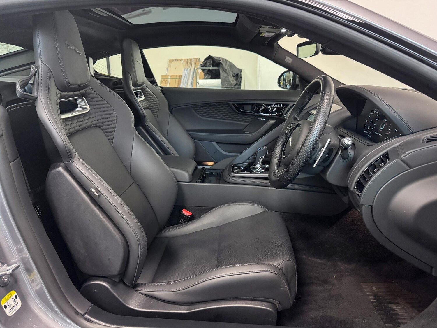 Used Jaguar F-Type 2023 for sale - 76644787: Photo 26