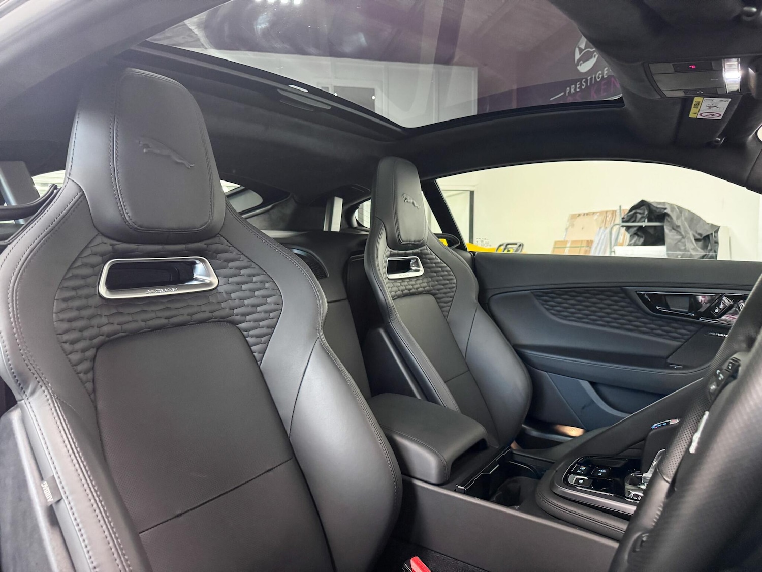 Used Jaguar F-Type 2023 for sale - 76644787: Photo 27