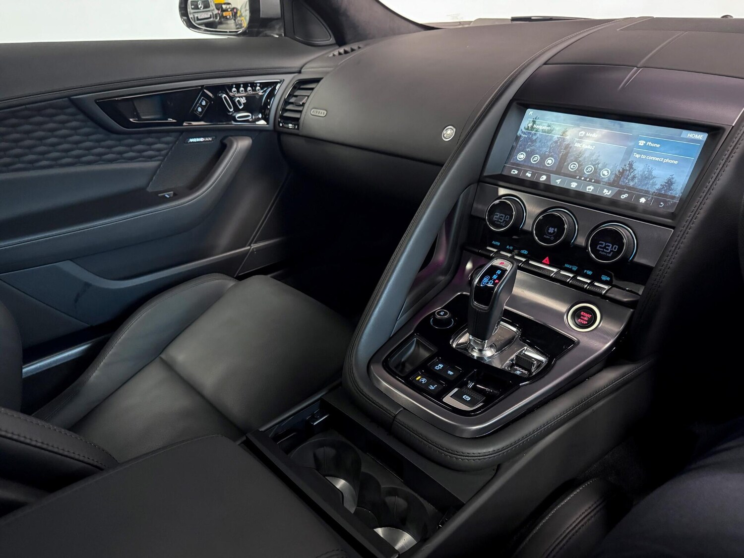 Used Jaguar F-Type 2023 for sale - 76644787: Photo 28