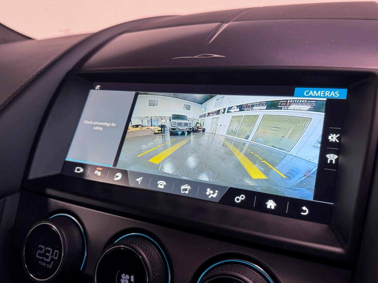 Used Jaguar F-Type 2023 for sale - 76644787: Photo 42