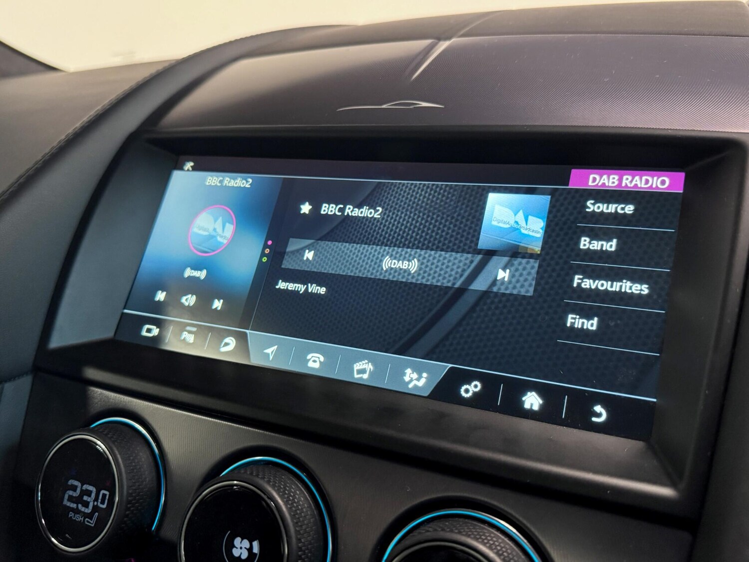 Used Jaguar F-Type 2023 for sale - 76644787: Photo 44